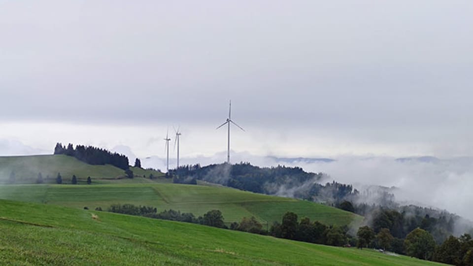Windkraftanlage im Schwarzwald.
