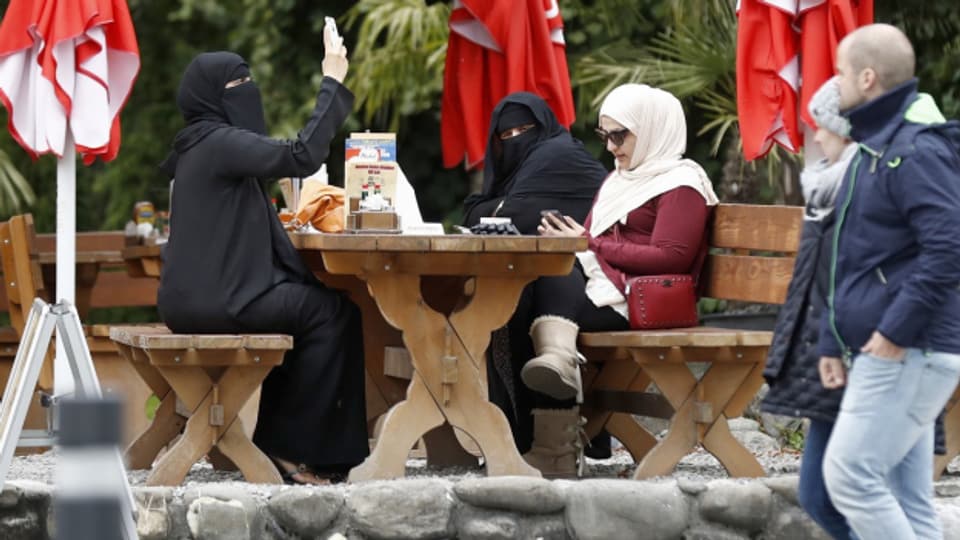 Burka-Verbot: Einheitliche Lösung gefordert.