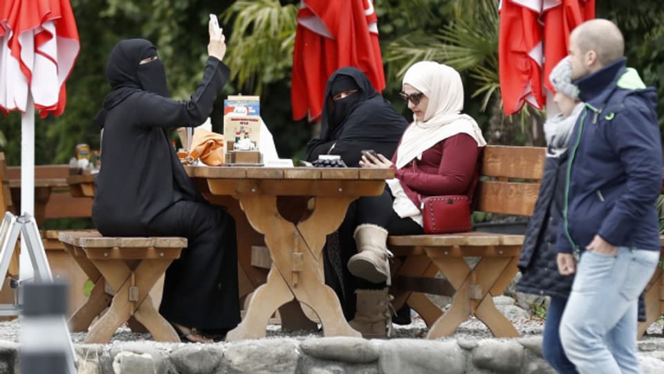 Burka-Verbot: Einheitliche Lösung gefordert.