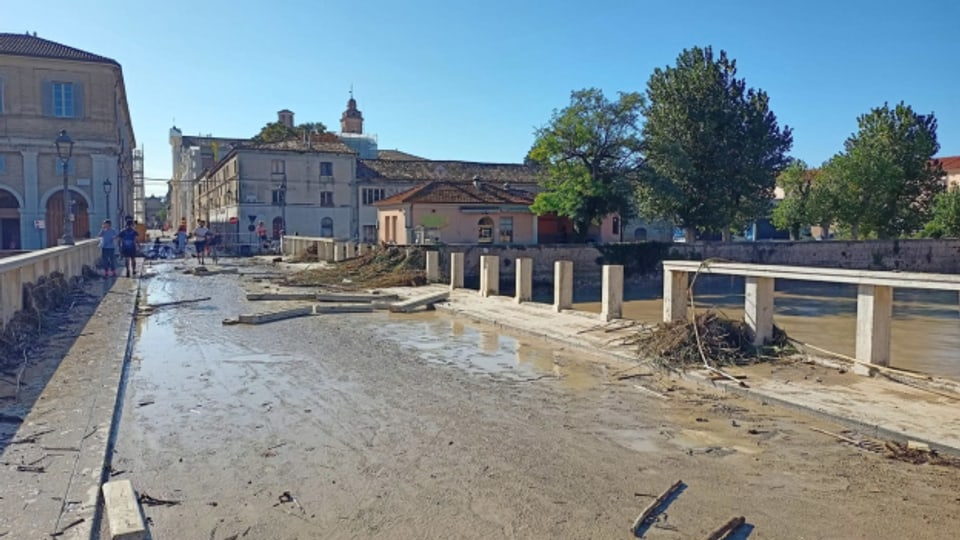  Besonders gross sind die Schäden in der Stadt Senigallia nördlich von Ancona.
