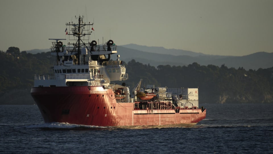 Frankreich lässt das Flüchtlingsschiff Ocean Viking anlegen