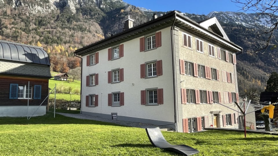 Das Erstaufnahmezentrum "Rain" in der Gemeinde Ennenda im Kanton Glarus