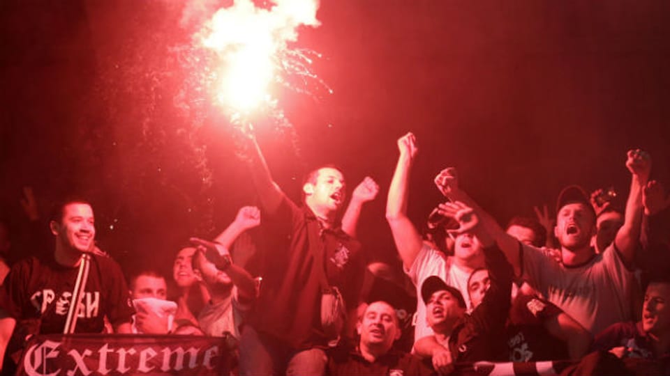 Anhänger von Partizan Belgrad nach einem Sieg gegen RSC Anderlecht aus Belgien im August 2010.