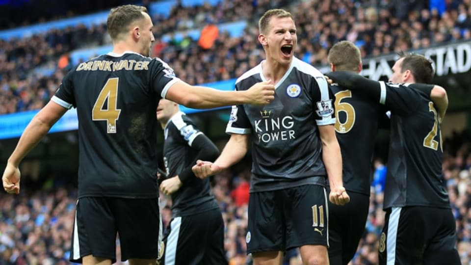 Der Erfolg von Leicester City (hier am 6. Februar gegen Manchester) ist vor allem auf die Mannschaft zurückzuführen und auch darauf, dass sich der Club auf die englische Meisterschaft konzentrieren kann.