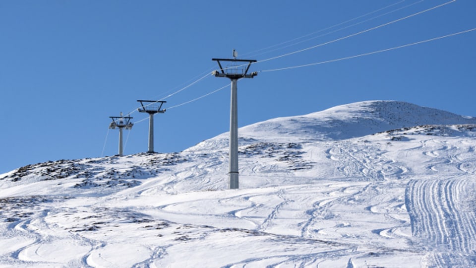 Die Schweizer Bergbahnen wollen verhindern, dass sie bei einem Energieloch im Winter den Betrieb einstellen müssen.