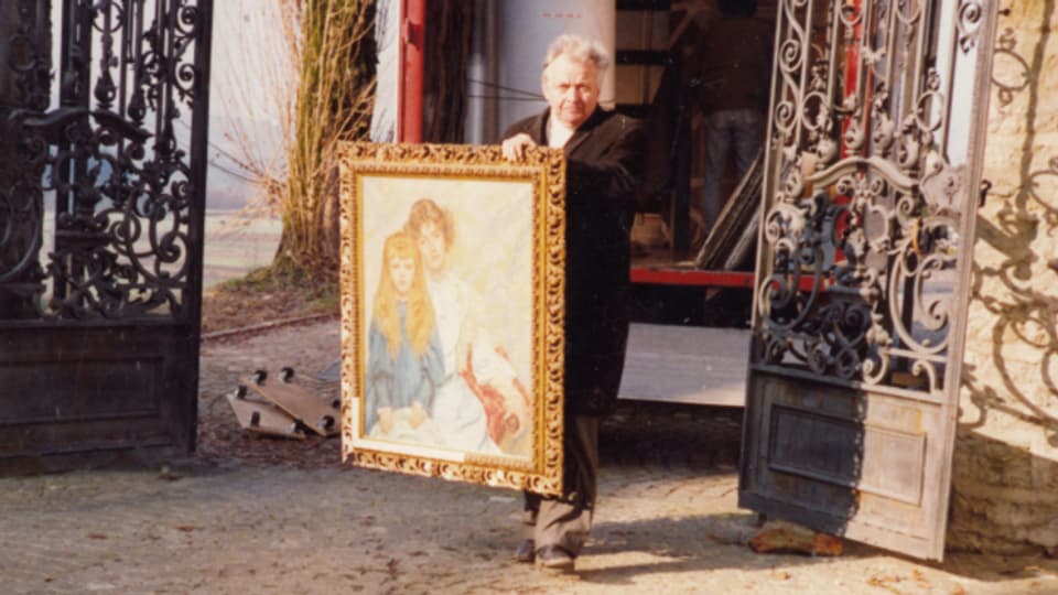 Bruno Stefanini beim eigenhändigen Kunsttransport in Richtung Schloss Brestenberg, wo er ab 1986 ein Museum plante.