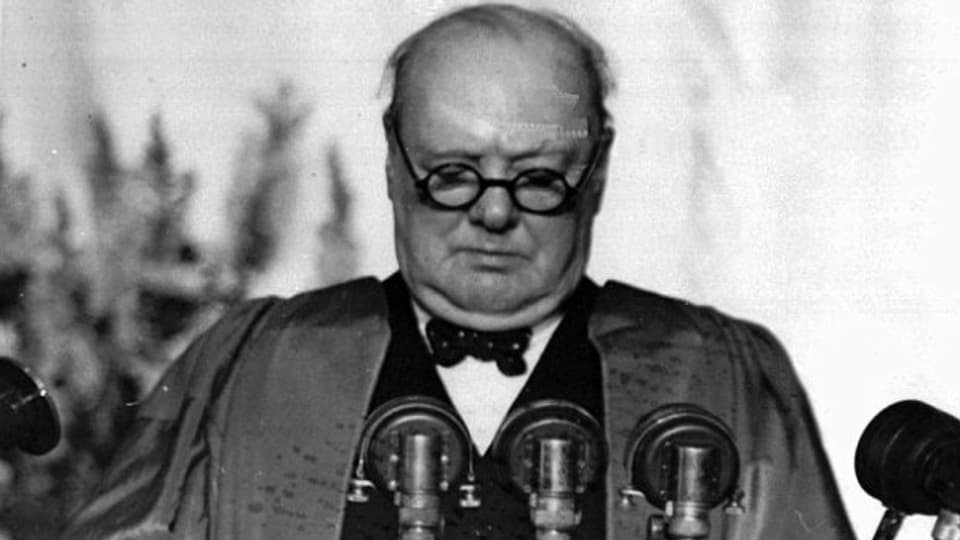 Churchill am Rednerpult