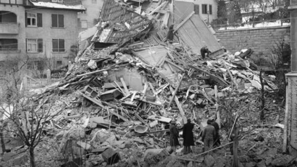 Fünf Tote, fünfzehn Verletzte: Bomben auf Zürich, 1945.
