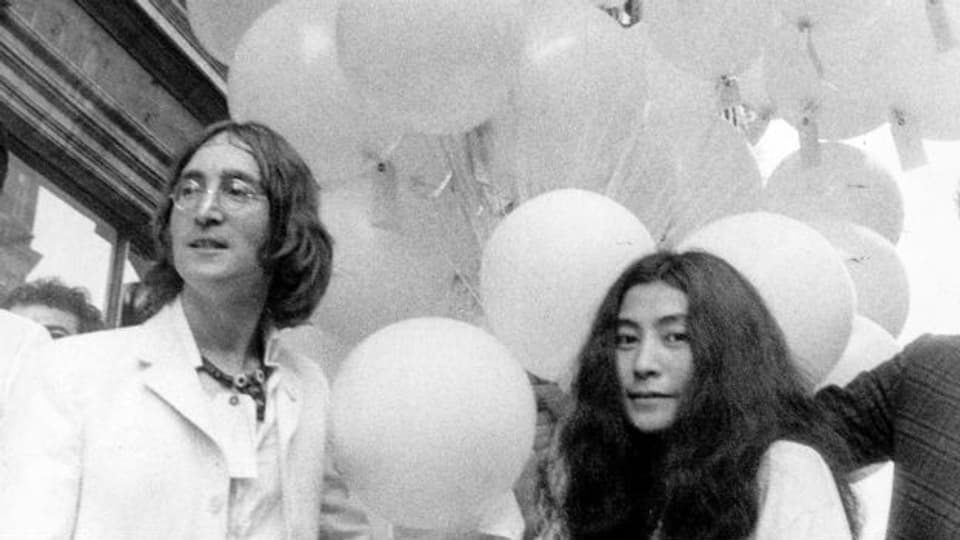 John Lennon, Yoko Ono: «Give peace a Chance».