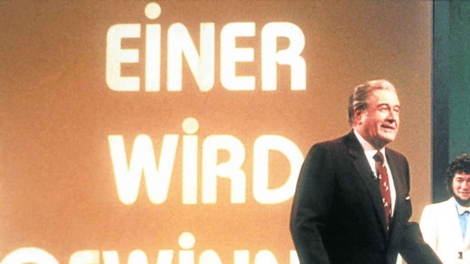 Millionen hatte er begeistert - Showmaster Hans-Joachim Kulenkampff in der letzten Ausgabe von «Einer wird gewinnen» (21. November 1987).
