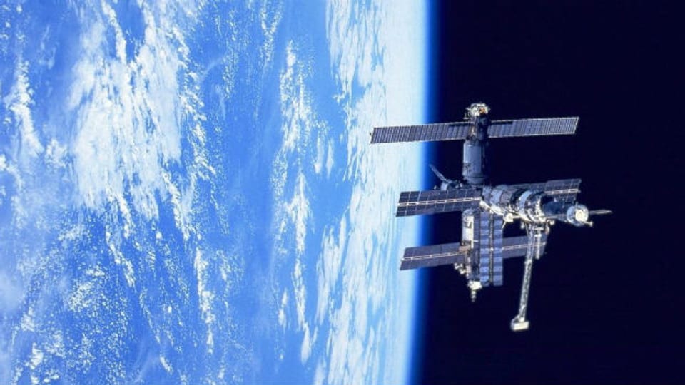 15 Jahre im Erdorbit: Russische Raumstation MIR.