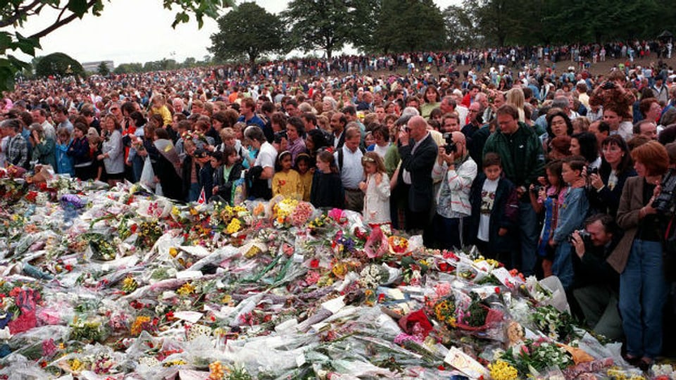 Die Welt vereint im Schmerz: Begräbnis von Lady Diana