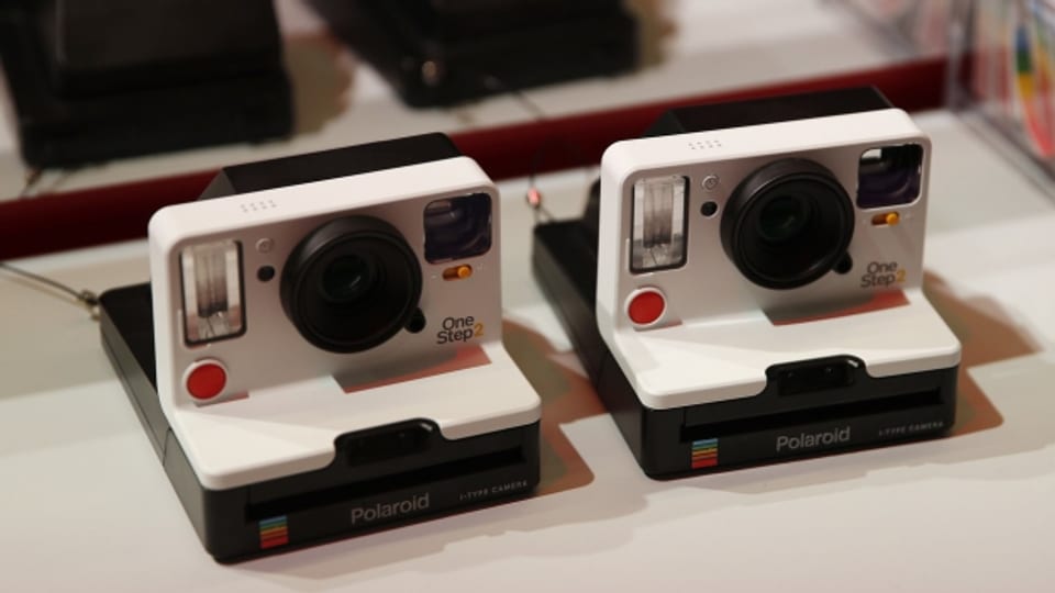 Abdrücken, Foto schütteln, anschauen: Polaroid-Kameras