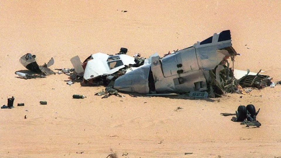 Anschlag auf UTA Flug 772: Trümmer der Maschine in der Ténéré-Wüste.
