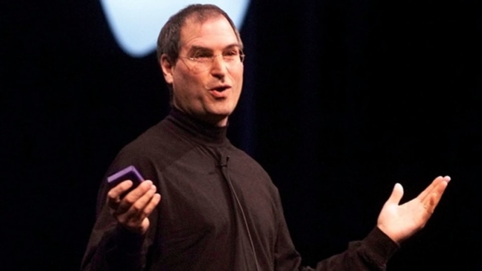 Stets im Rollkragenpullover: Steve Jobs bei der Präsentation neuer Apple-Produkte