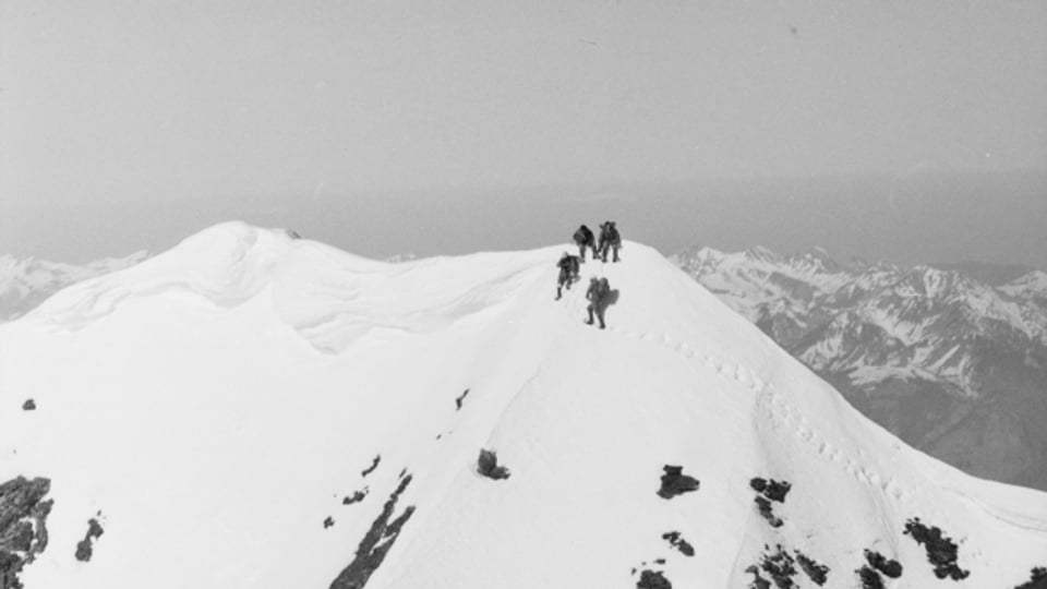 Premiere am 12. März 1961: Die vier Bergsteiger kurz vor der Gipfel.