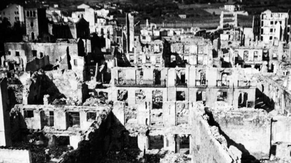 Die Ruinen von Guernica im Mai 1937.