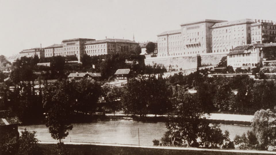Das Bundeshaus 1893: Das heutige verbindende Parlamentsgebäude fehlt noch.