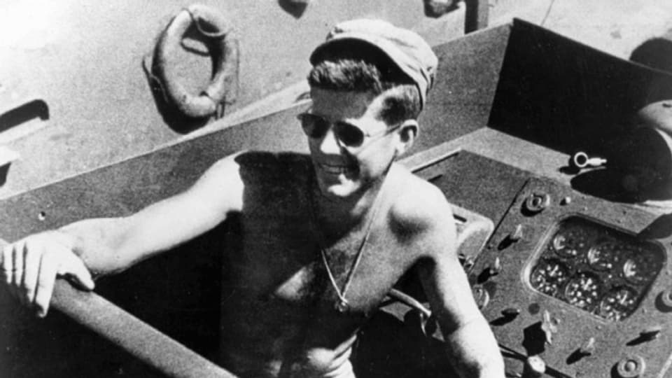 Der spätere US-Präsident 1943 als Kommandant des Torpedoschnellbootes PT-109