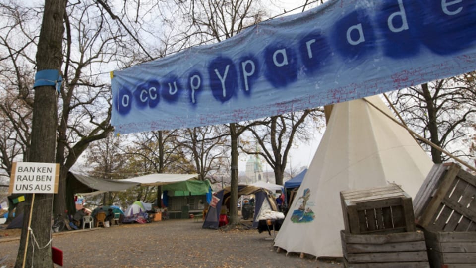 Occupy Paradeplatz Protestcamp Lindenhof