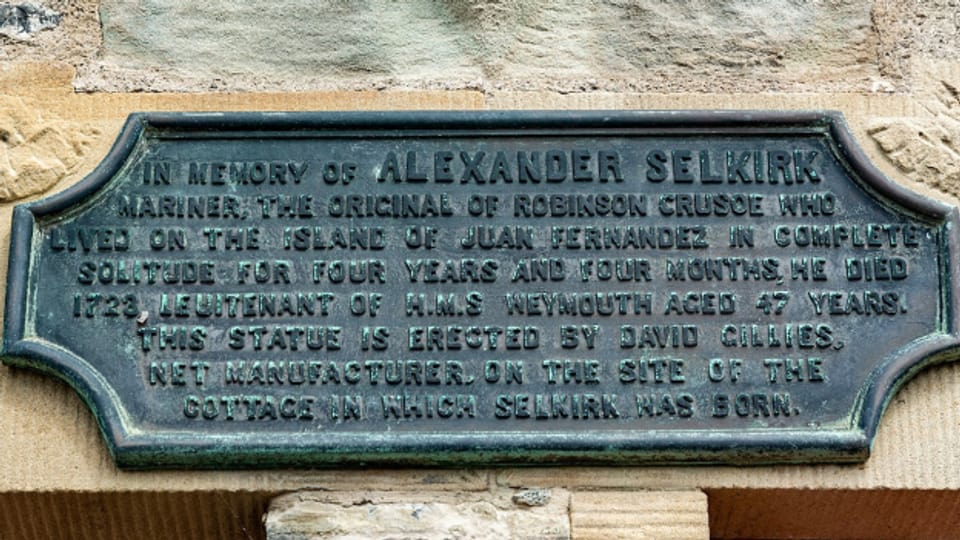 Gedenktafel am Geburtshaus von Alexander Selkirk im schottischen Lower Largo