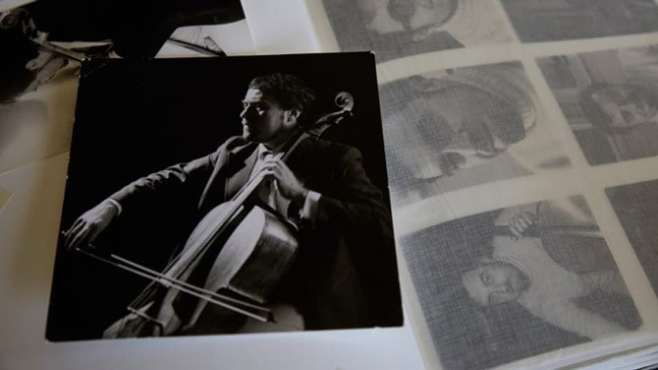 Mark Varshavsky als junger Cellist.