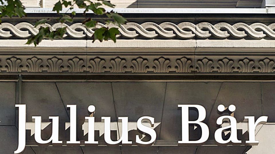 Auch von der Bank Julius Bär fordert die US-Steuerbehörde IRS nun die Offenlegung von Bankkundendaten.