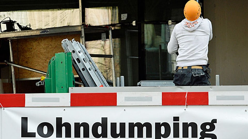 Es bliebt viel zu tun im Kampf gegen Lohndumping - sagen die Gewerkschaften.