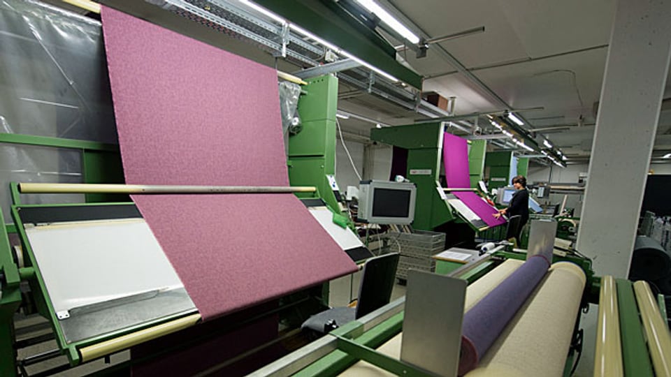 Zahlreiche Unternehmen in der Textilindustrie sind auf der Suche nach Jugendlichen, die eine Ausbildung als Textiltechnologe resp. –technologin machen wollen.