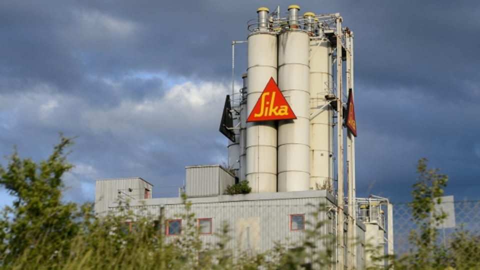 Aussenansicht der Sika-Fabrik in Düdingen im Kanton Freiburg
