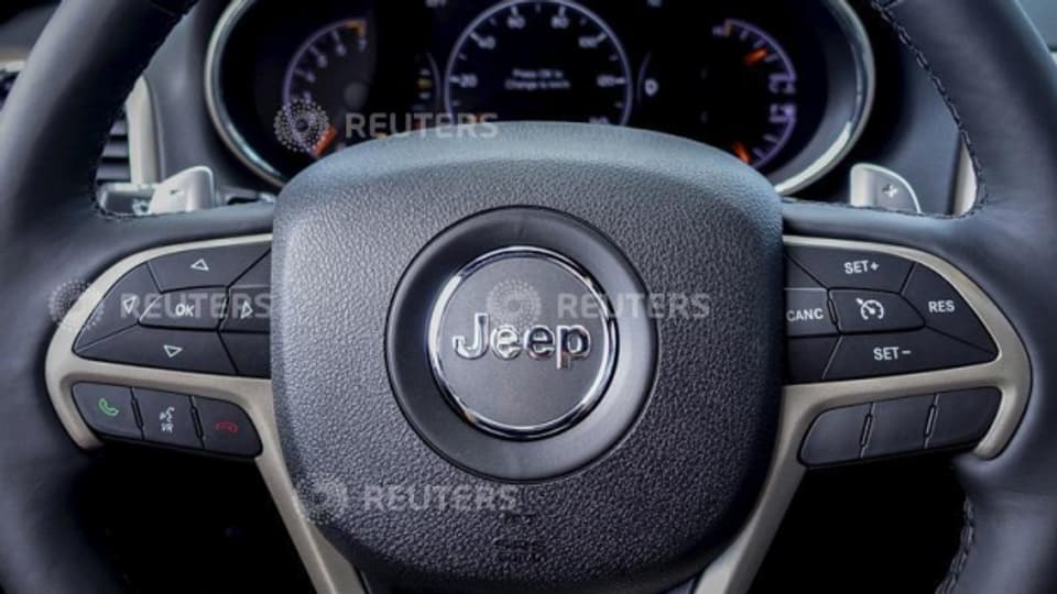 Wenn der Hacker ins Steuer greift: Beim Chrysler Jeep Grand Cherokee war es möglich.