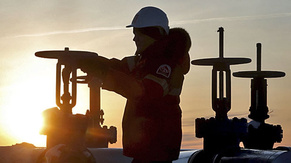 Russland und Saudi-Arabien ziehen am gleichen Strick - die Folge: Der Ölpreis steigt.