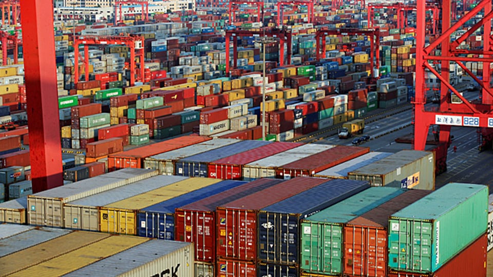 Am 1. Juli 2014 ist das Freihandelsabkommen Schweiz-China in Kraft getreten. Zweieinhalb Jahre später zieht Wirtschaftsminister Schneider-Amman eine überaus positive Bilanz – und hofft auf eine Ausweitung.