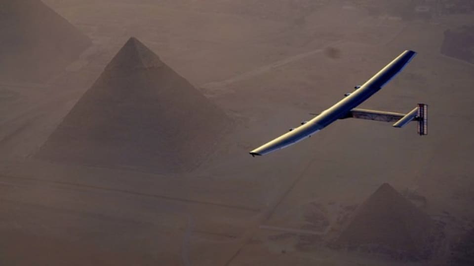 Der erste bemannte Flug um die Erde ohne Treibstoff und nur mit Sonnenenergie ist beendet.