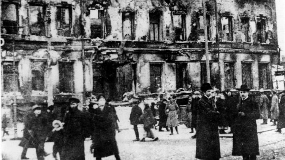 Die Zerstörung in St. Petersburg nach der Februar-Revolution 1917.