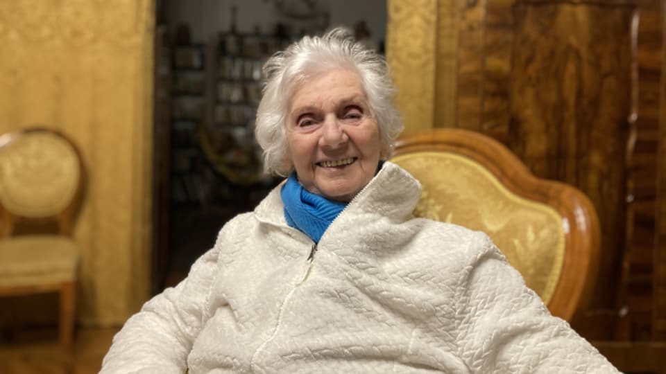 Die ungarische Holocaust-Überlebende Eva Fahidi zu Hause in ihrer Wohnung im Zentrum von Budapest.