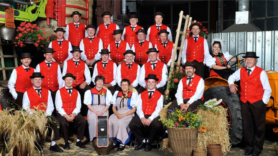 Gruppenfoto vom Schützenchörli Schmitten aus dem Jahr 2011.