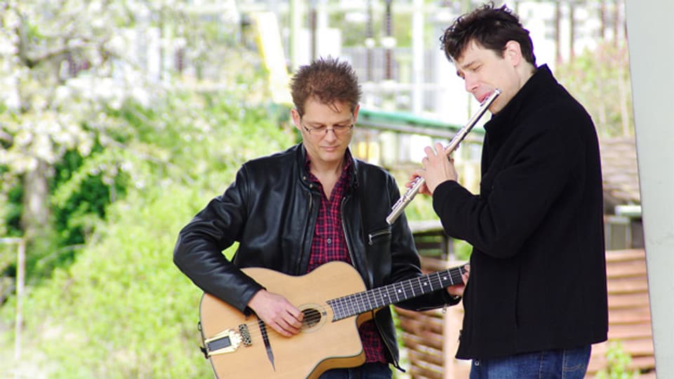 Dieter Ringli (links) und Dieter Sulzer als Duo Zweidieter präsentieren auf ihrem Album «Agglofolk» Schweizer Volksmusik in zeitgenössischem Gewand.