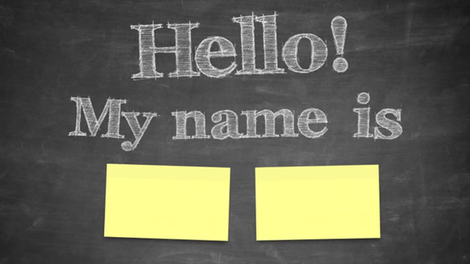 Früher hätte hier nur ein Zettel gehangen, heute verfügt man sowohl über einen Vornamen als auch über einen Familiennamen.