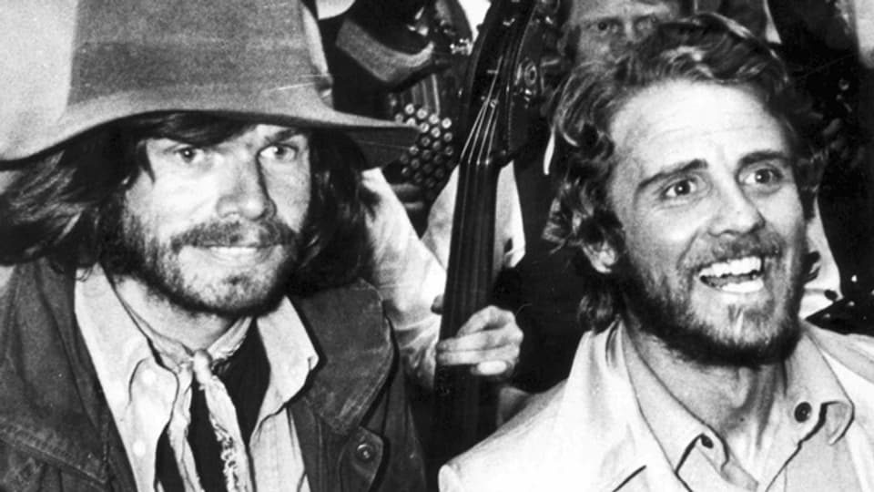 Reinhold Messner (links) und Peter Habeler 1978 in München. Am 8. Mai desselben Jahres erreichten sie als erste Menschen ohne künstlichen Sauerstoff den Gipfel des 8848 Meter hohen Mount Everest.