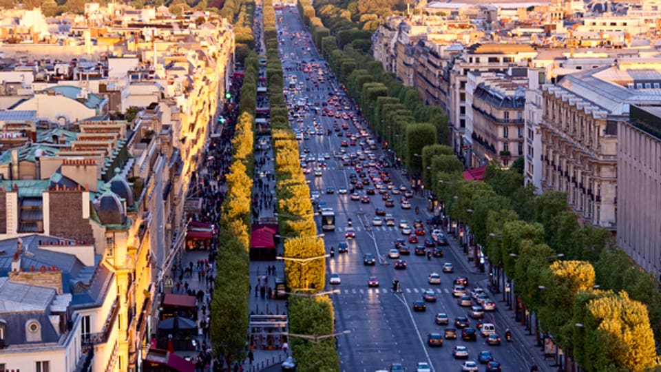 Emmis grosser Traum ist es den Champs-Élysées entlang zu flanieren.