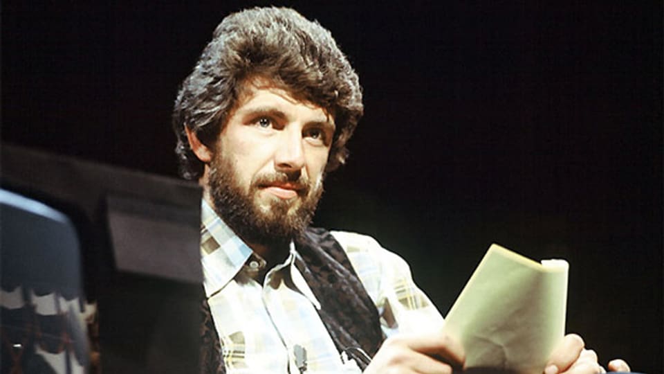 Henrik Rhyn 1975 als Moderator von «Achtung Super-8».