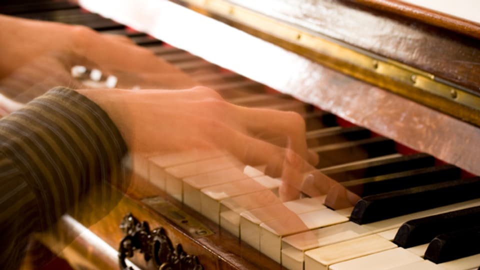 Der Ragtime-Pionier Tom Turpin (1873-1922) brachte sich das Klavierspiel selber bei (Symbolbild).