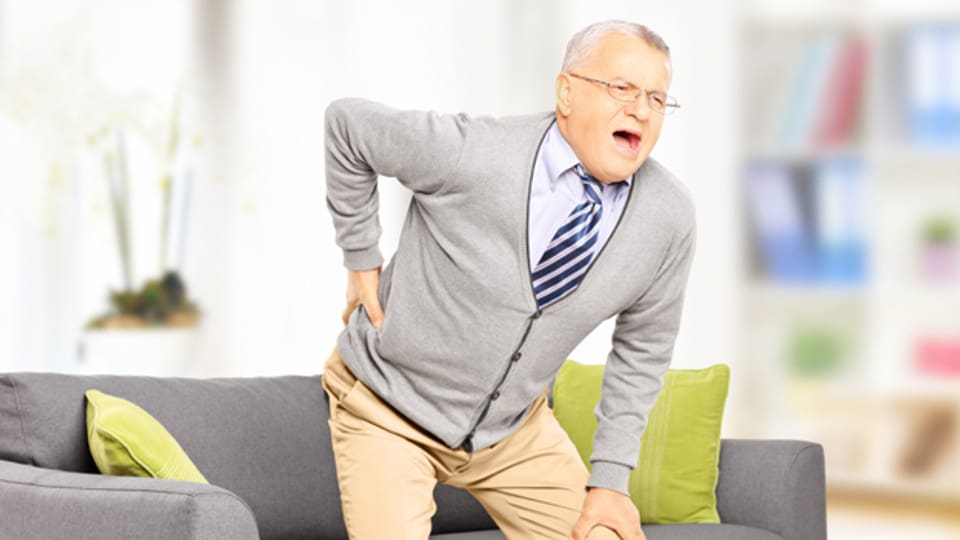 Rückenschmerzen können akut auftauchen oder chronisch sein.
