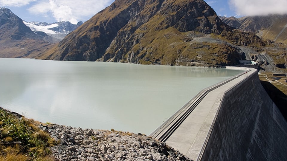 Der Lac des Dix ist der grösste Stausee der Schweiz.