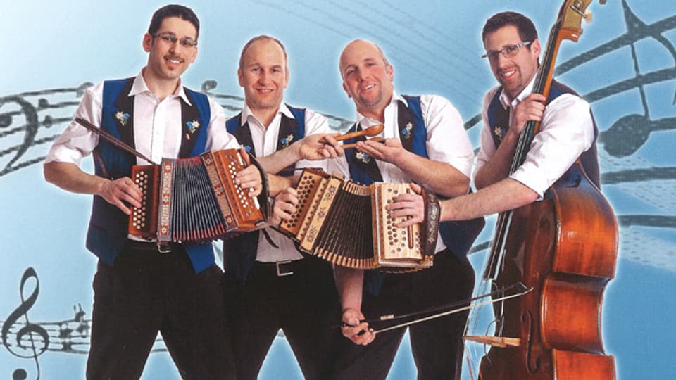 Daniel Röthlisberger, Martin Steinmann, Hansueli Steinmann und Markus Gerber (v.l.n.r.) bilden das Schwyzerörgeli-Quartett Campagna.