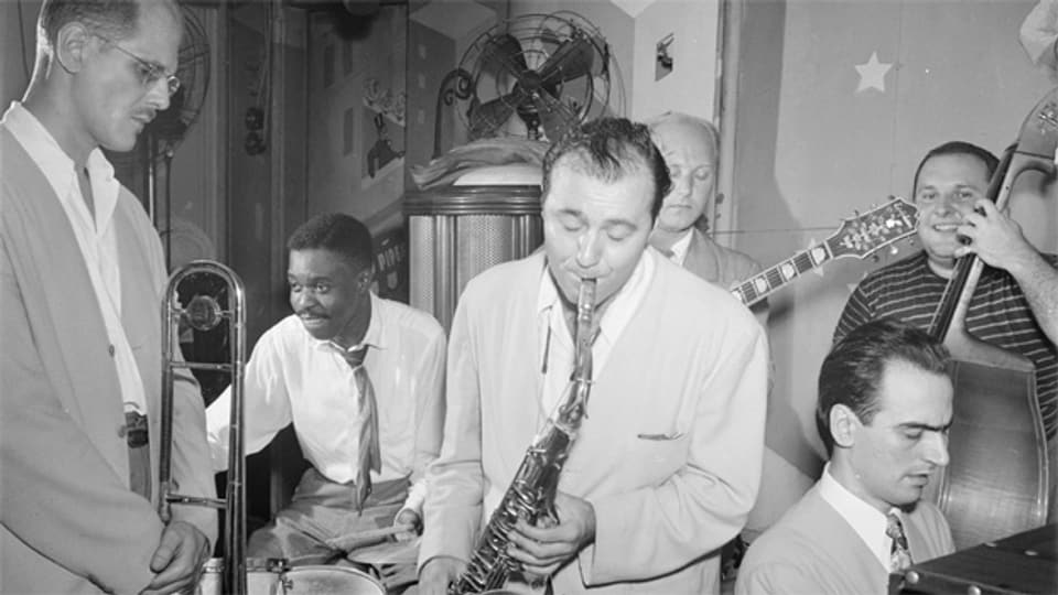 Bill Harris, Denzil Best, Flip Phillips, Billy Bauer, Lennie Tristano und Chubby Jackson 1947 in New York City.