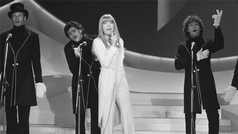 Beim Eurovision Song Contest 1980 erreicht Katja Ebstein mit dem Lied «Theater» Platz 2.