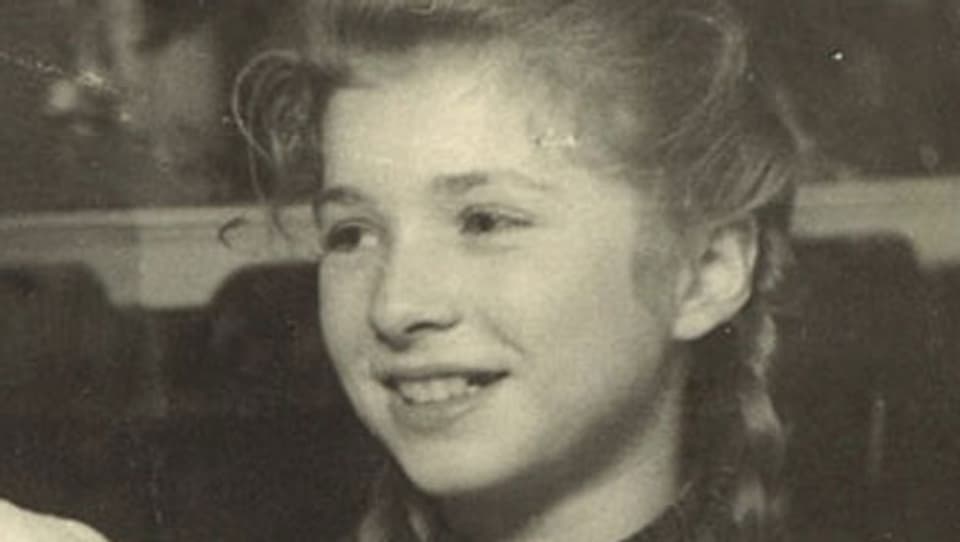Rosalinde in jungen Jahren während Kriegszeiten.