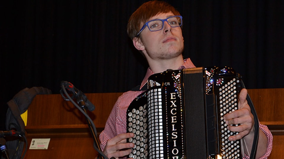 Mit dem Handorgelduo Marti - Odermatt hat Oliver Marti den «Folklorenachwuchs»-Wettbewerb 2016 in der Kategorie Instrumentale Volksmusik gewonnen.